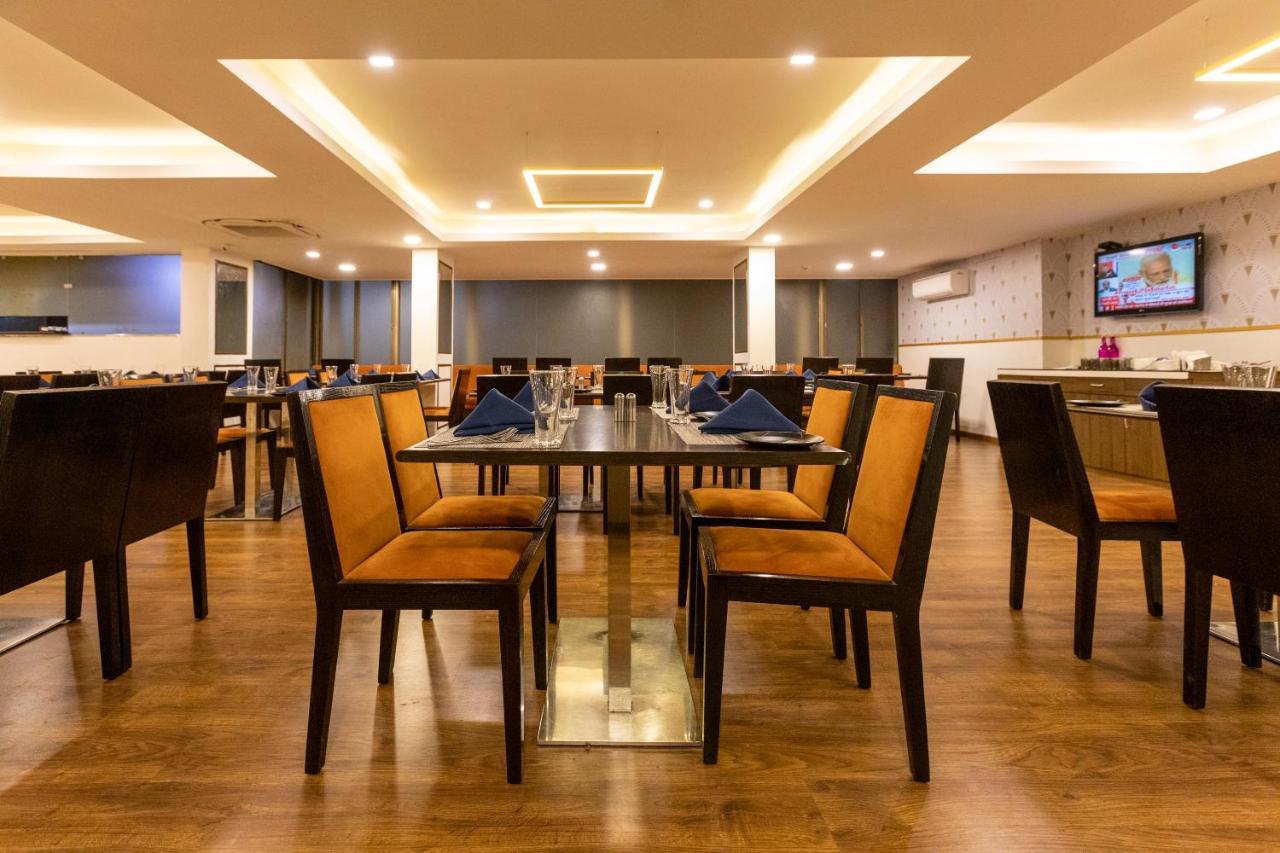 Clubhouse Nami Residency, Ahmedabad Hotel Exterior foto