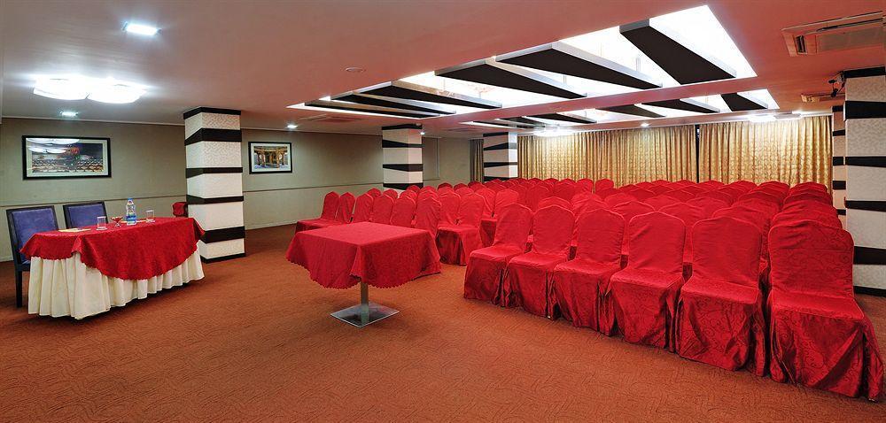 Clubhouse Nami Residency, Ahmedabad Hotel Exterior foto