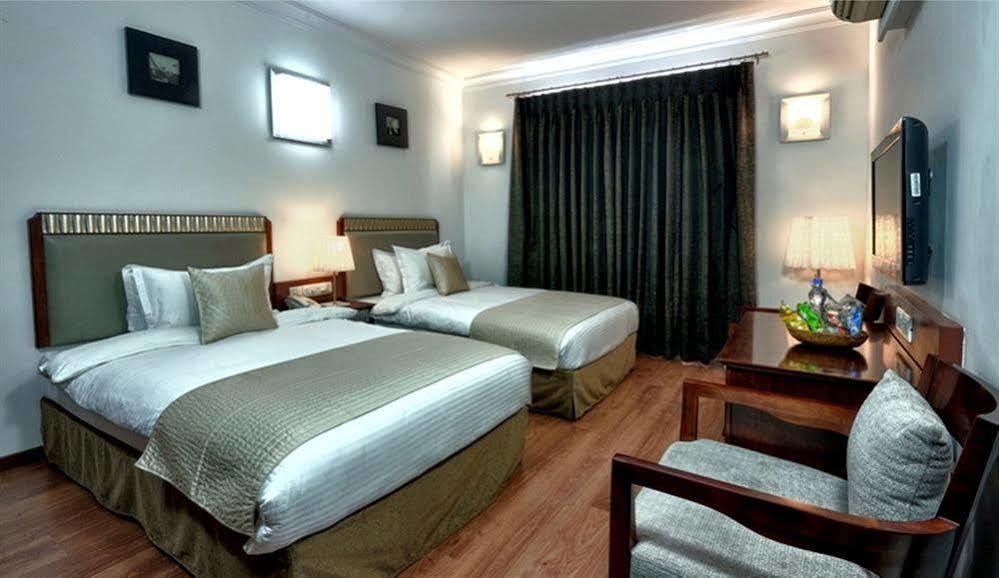 Clubhouse Nami Residency, Ahmedabad Hotel Exterior foto